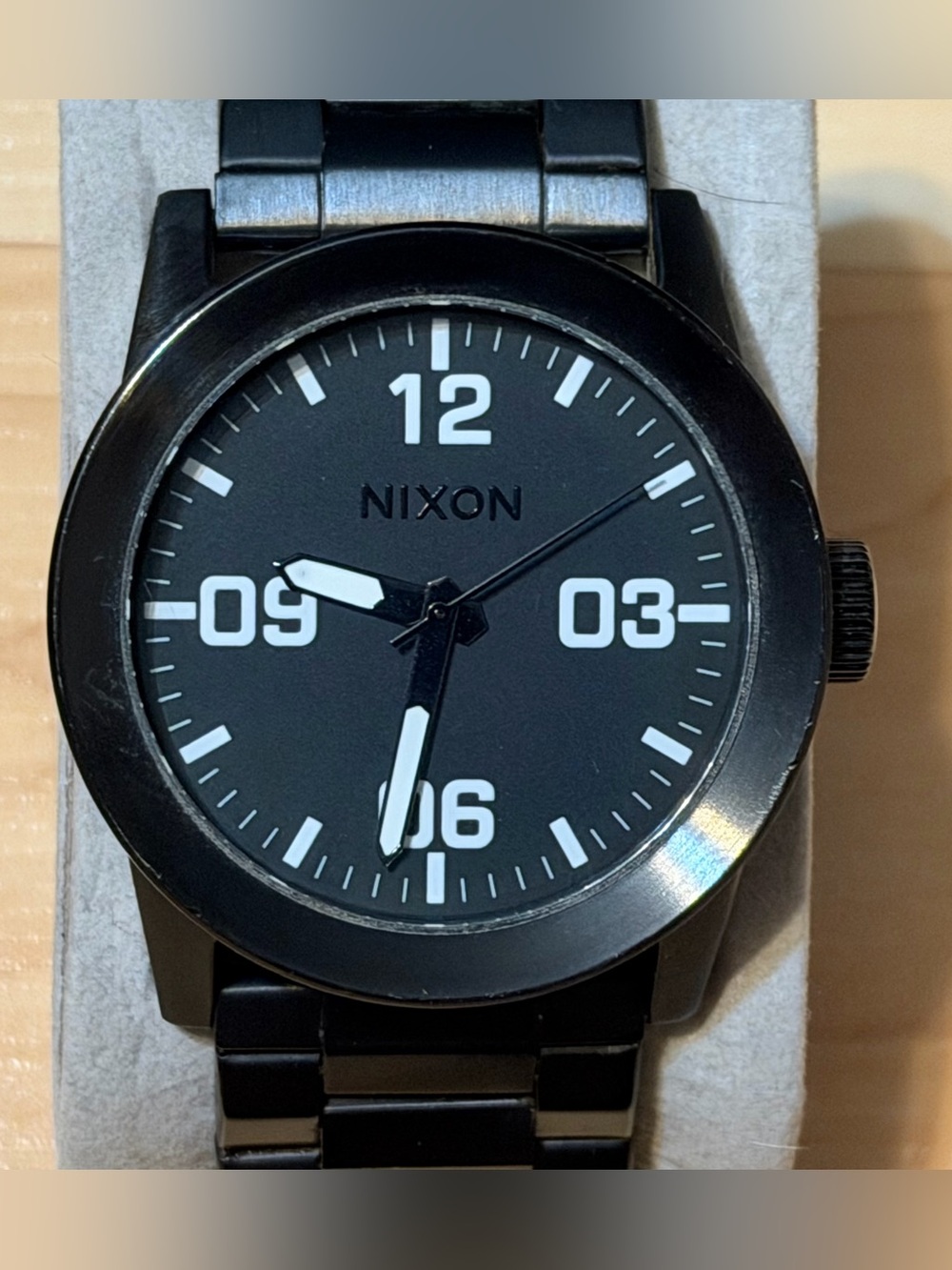 Nixon The Private In The Hot Zone Black & White Men's Analog Surf Watch RUNNING